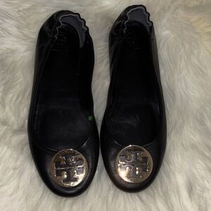 Tory Burch Black Leather Logo Disc Ballet Flats